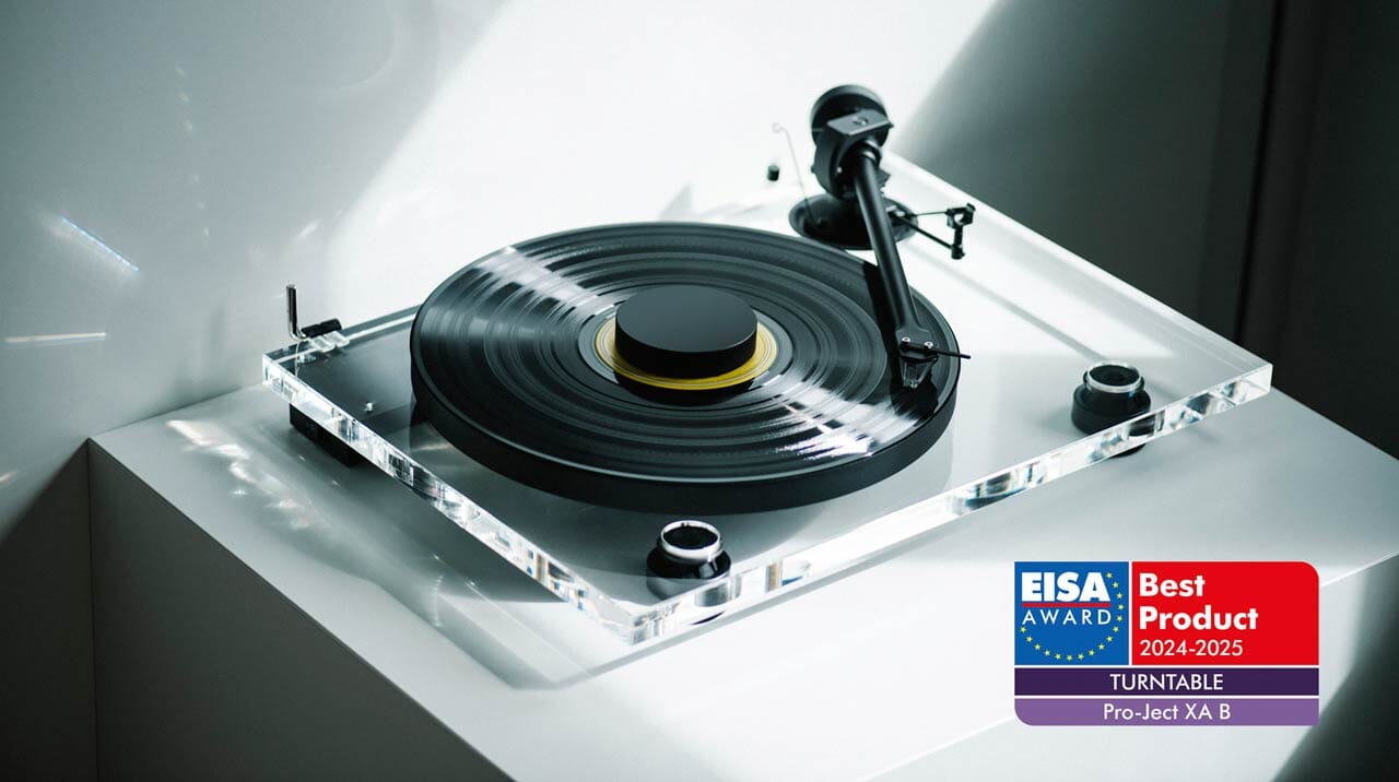 XA-B-lifestyle-9_EISA.jpg XA-B-lifestyle-9_EISA.jpg